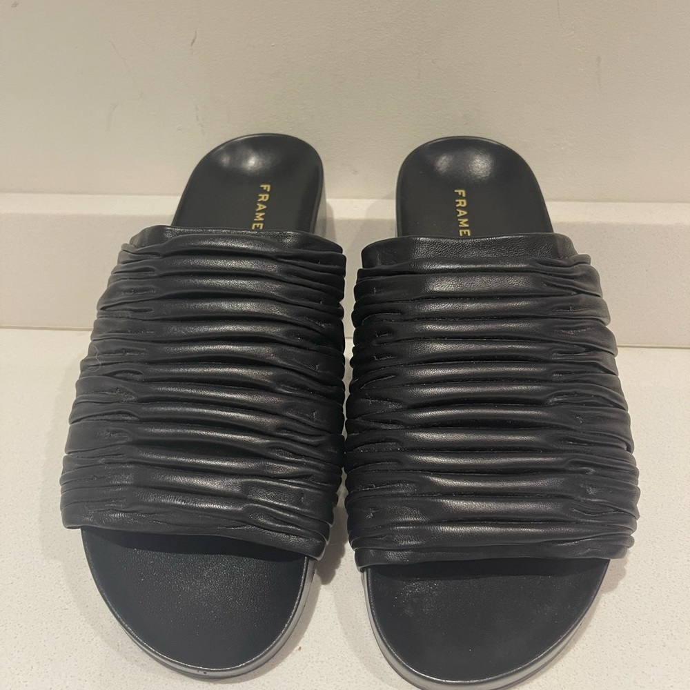 $348 Frame Ruching Black Leather Flat Slide Sandals size 39 (US 8.5- 9)